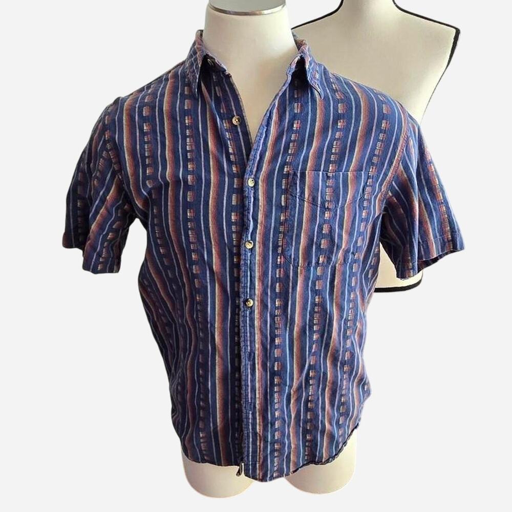 Vintage 90s territory ahead short sleeve button down mens shirt M